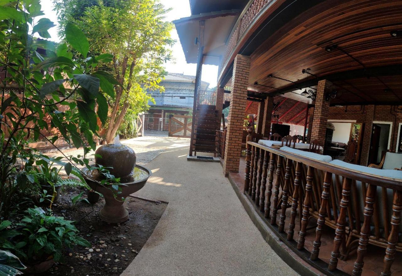 Sarah Guest House Chiang Mai Zewnętrze zdjęcie